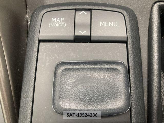 Lexus IS 2015-01 353987-12