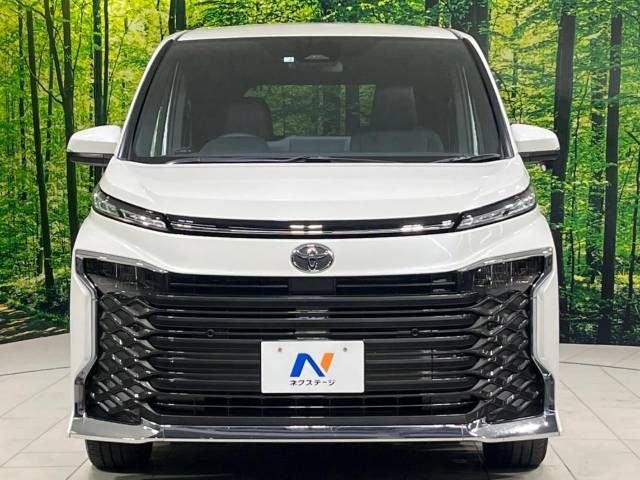 Toyota VOXY 2023-03 189195-15