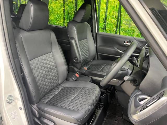 Toyota VOXY 2023-03 189195-8