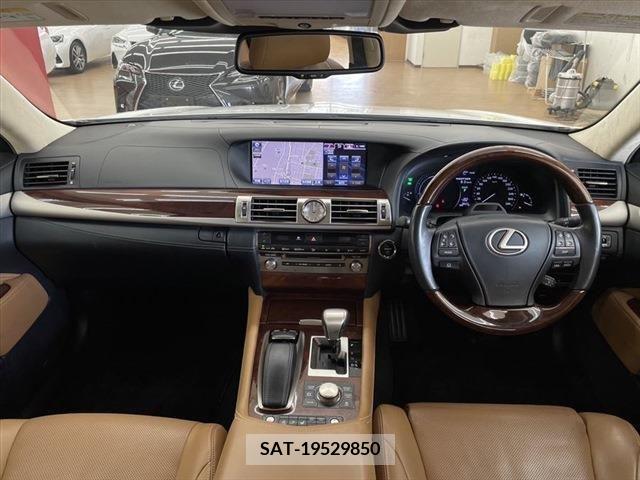 Lexus LS 2013-09 316829-18