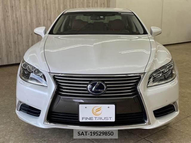 Lexus LS 2013-09 316829-1