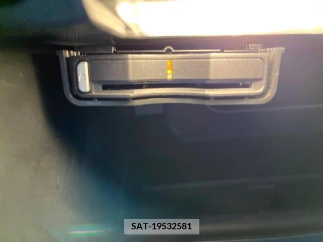 Volvo V40 2016-07 320552-8