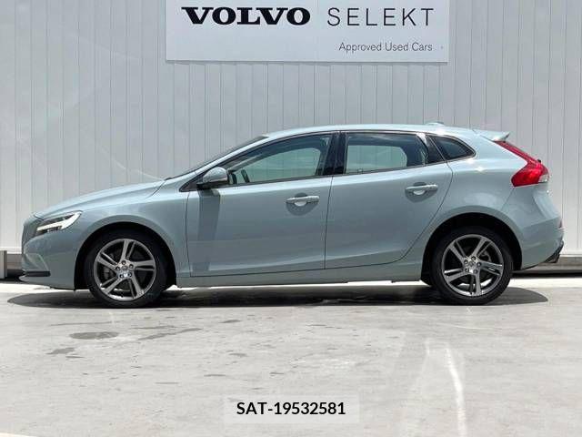 Volvo V40 2016-07 320552-17