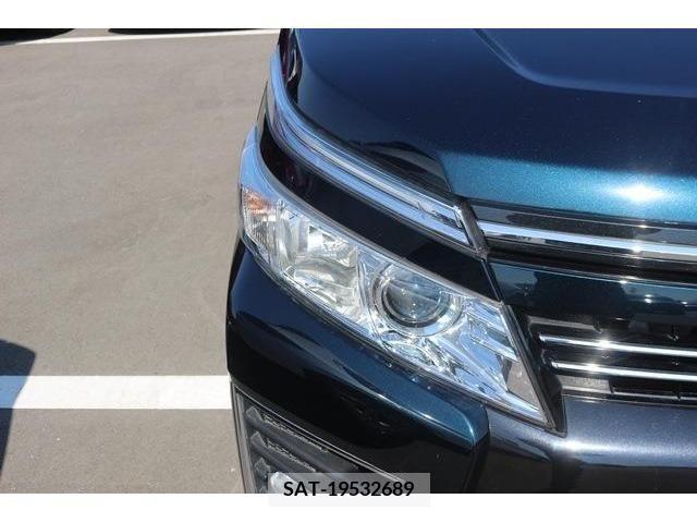 Toyota VOXY 2015-10 216201-9