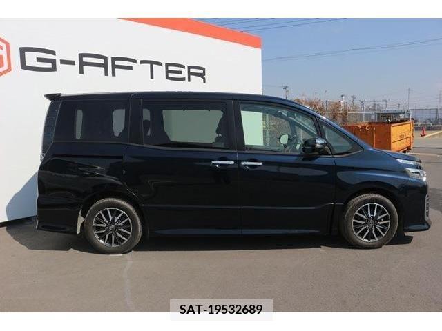 Toyota VOXY 2015-10 216201-6