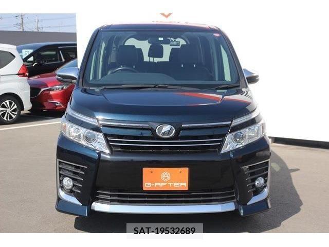 Toyota VOXY 2015-10 216201-5