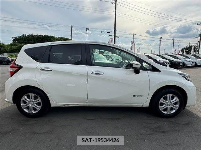 Nissan NOTE 2019-10 280102-11