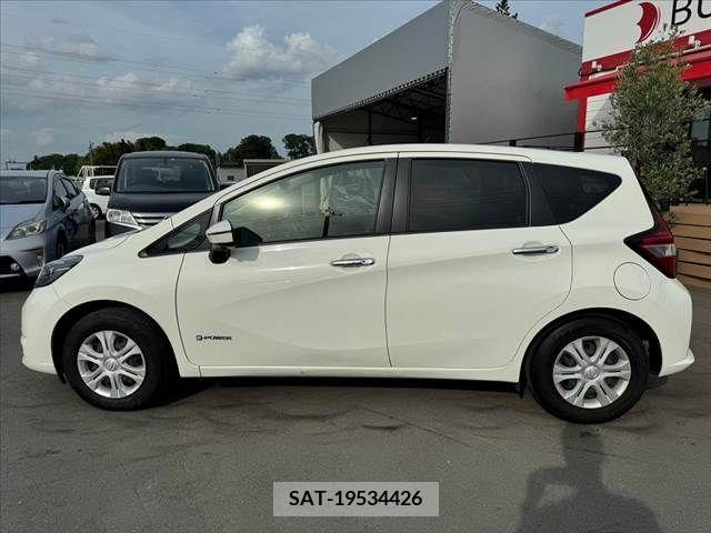 Nissan NOTE 2019-10 280102-10
