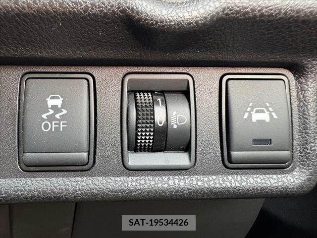 Nissan NOTE 2019-10 280102-5
