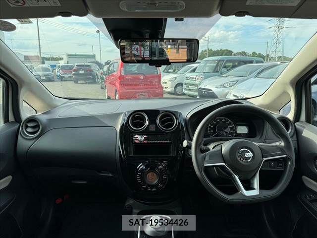 Nissan NOTE 2019-10 280102-1