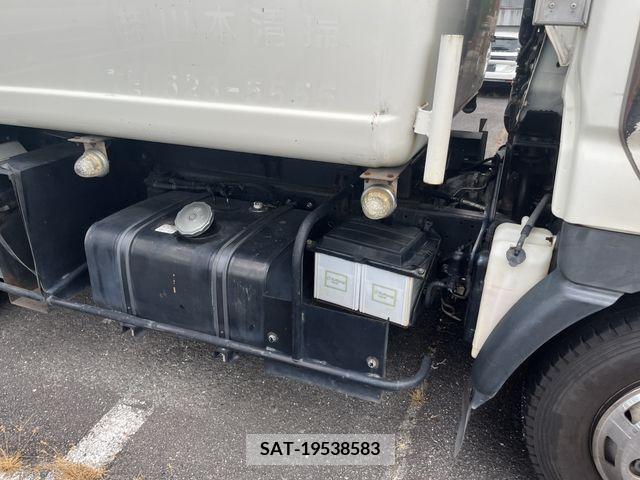 Hino DUTRO 2010-02 359484-16