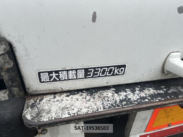 Hino DUTRO 2010-02 359484-11