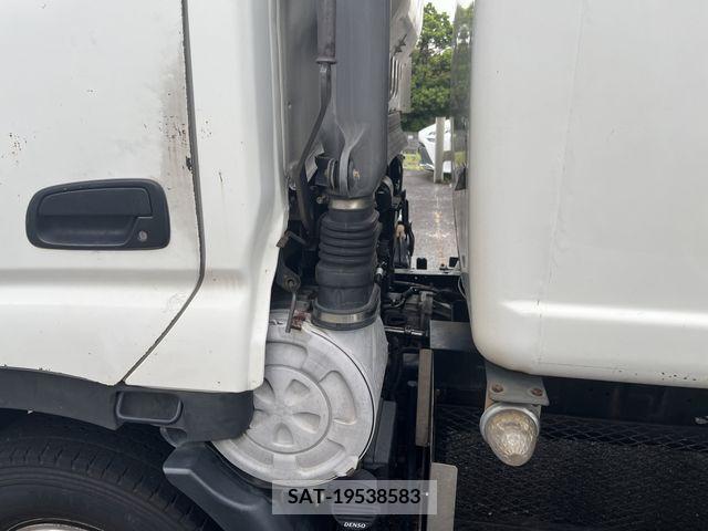 Hino DUTRO 2010-02 359484-13