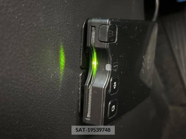 Toyota ALPHARD 2013-07 330111-5