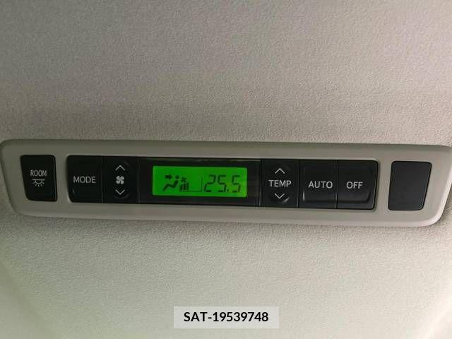 Toyota ALPHARD 2013-07 330111-7