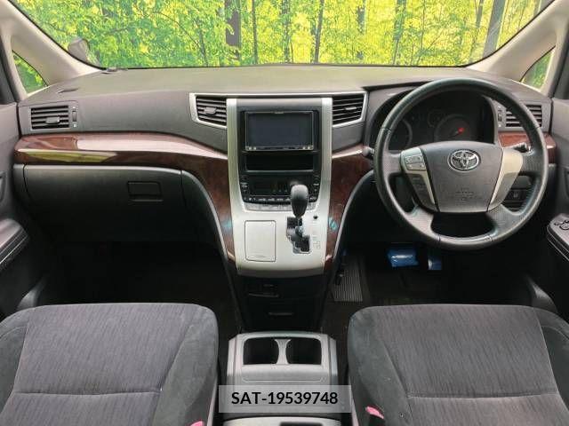 Toyota ALPHARD 2013-07 330111-1