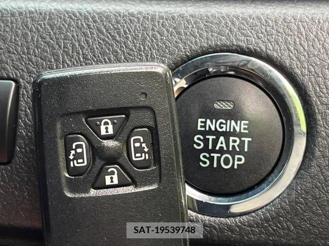 Toyota ALPHARD 2013-07 330111-6