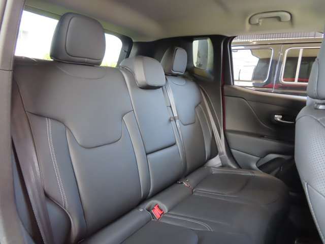 Jeep RENEGADE 2020-10 26582-11