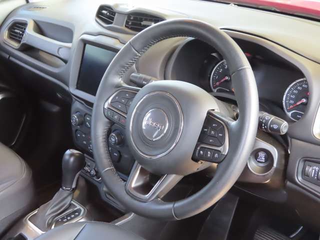 Jeep RENEGADE 2020-10 26582-9