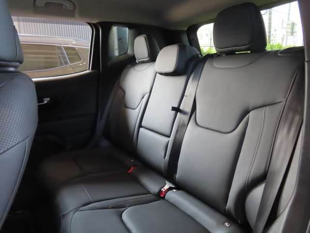 Jeep RENEGADE 2020-10 26582-18
