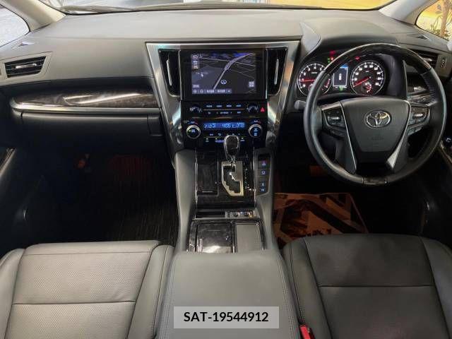 Toyota ALPHARD 2021-10 218846-1
