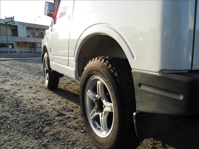 Suzuki JIMNY 1997-01 4380-12
