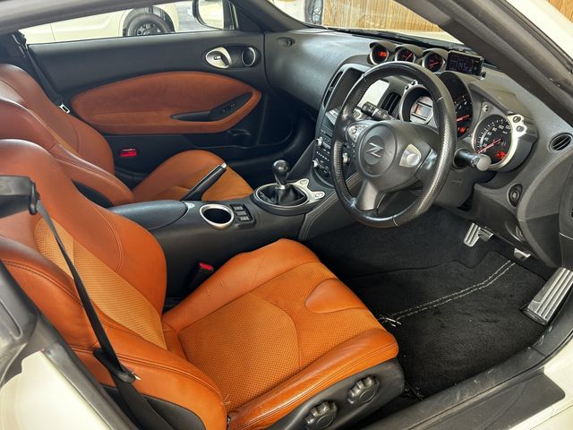 Nissan FAIRLADY Z 2009-01 11714-10