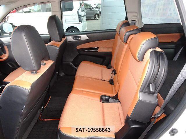 Subaru EXIGA CROSSOVER 2015-06 214698-9