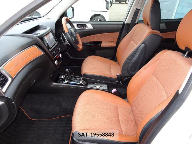Subaru EXIGA CROSSOVER 2015-06 214698-8