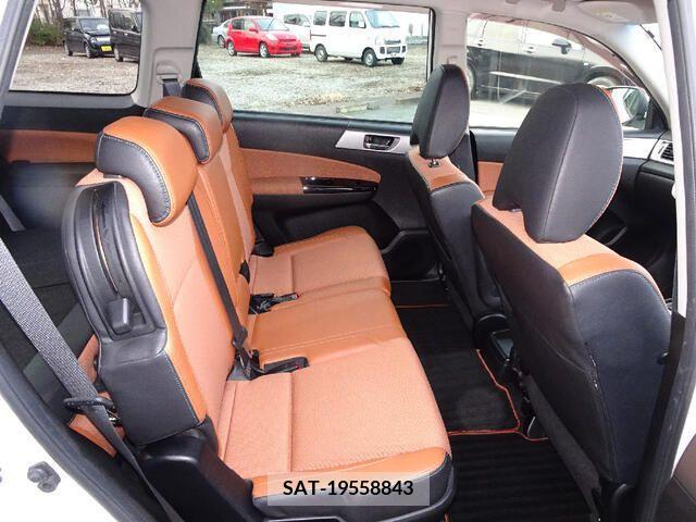 Subaru EXIGA CROSSOVER 2015-06 214698-7