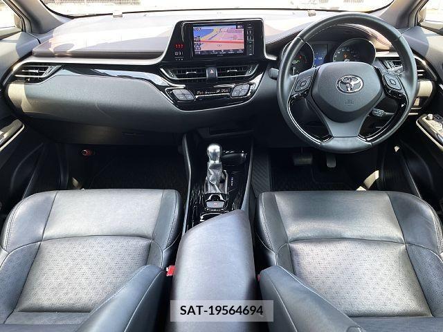 Toyota C-HR 2018-07 351726-1