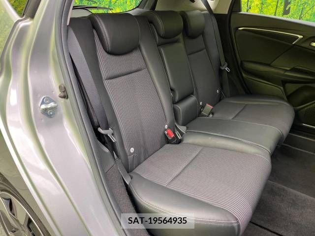 Honda FIT 2017-10 255118-9