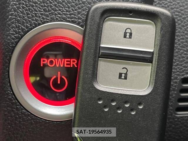 Honda FIT 2017-10 255118-6