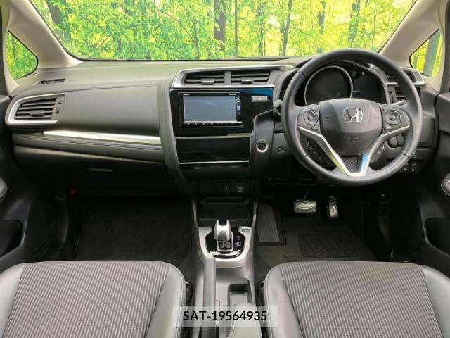 Honda FIT 2017-10 255118-1