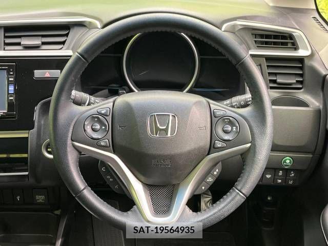 Honda FIT 2017-10 255118-11