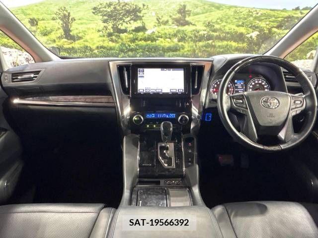 Toyota VELLFIRE 2018-08 299441-1