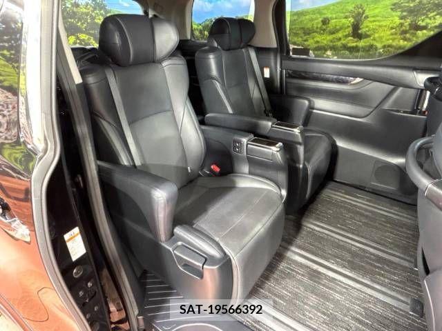 Toyota VELLFIRE 2018-08 299441-9