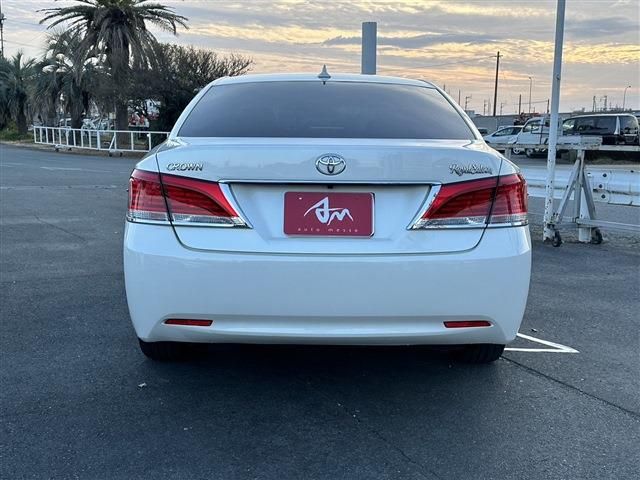 Toyota CROWN SEDAN 2015-07 237-3