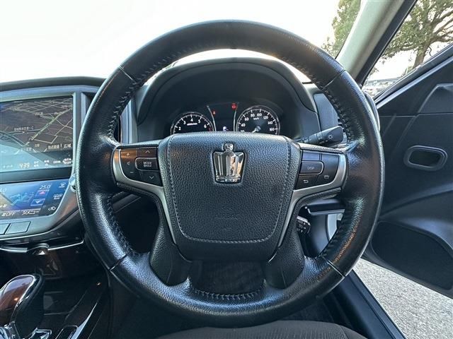Toyota CROWN SEDAN 2015-07 237-14