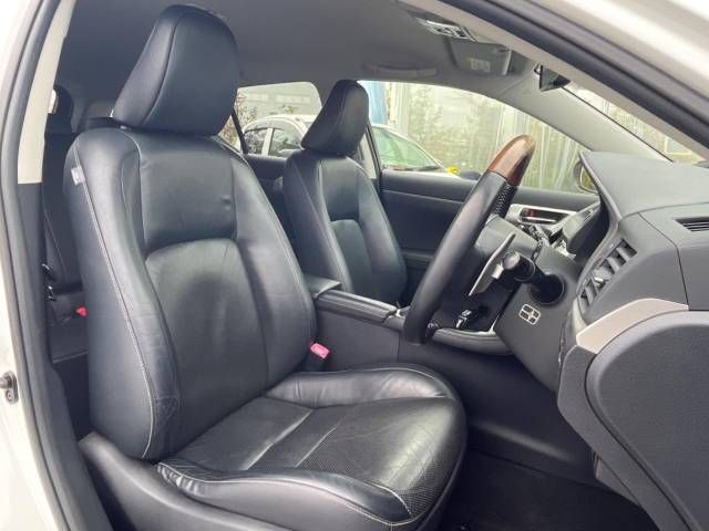 Lexus CT 2011-07 191122-9