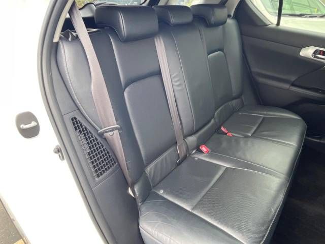 Lexus CT 2011-07 191122-10