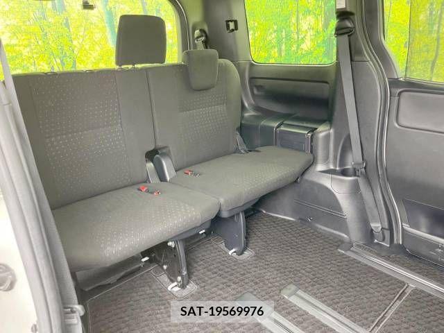 Toyota NOAH 2020-06 321664-10