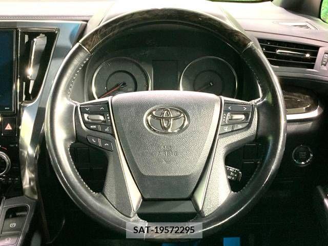 Toyota ALPHARD 2016-10 299348-11