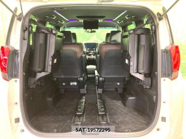 Toyota ALPHARD 2016-10 299348-10