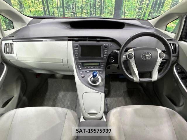 Toyota PRIUS 2011-04 366518-1