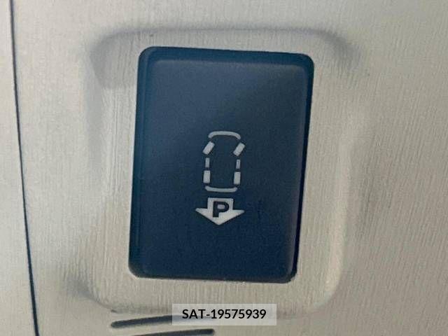 Toyota PRIUS 2011-04 366518-5