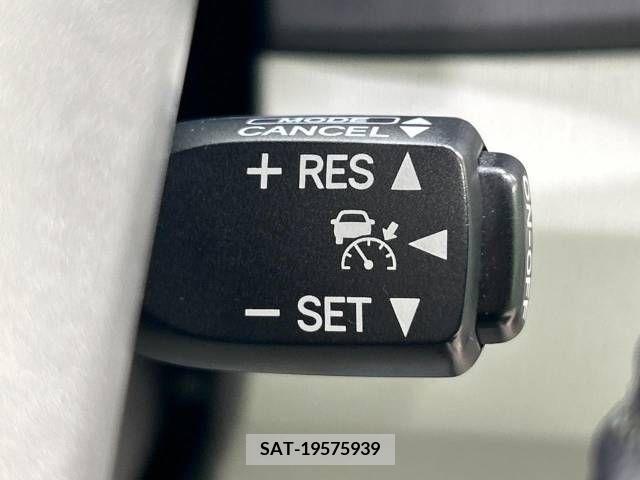 Toyota PRIUS 2011-04 366518-4