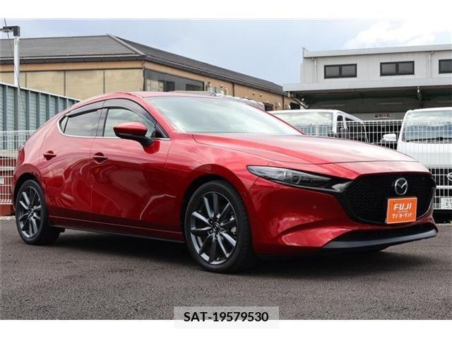 Mazda MAZDA3 2019-06 301049-2