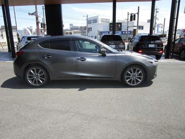 Mazda AXELA SPORT 2018-06 5331-4