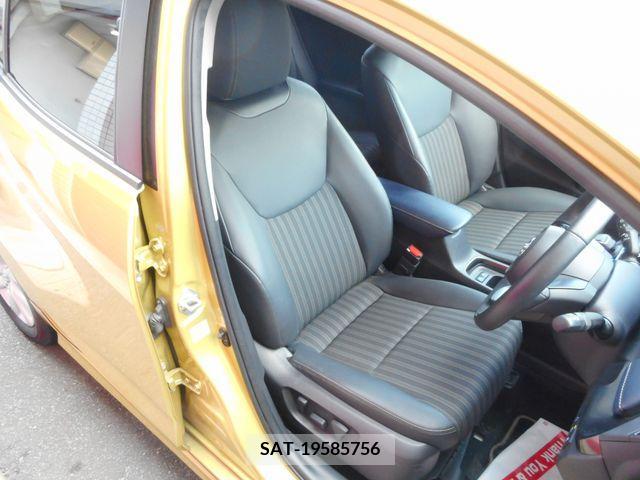 Toyota AQUA 2021-11 376496-8